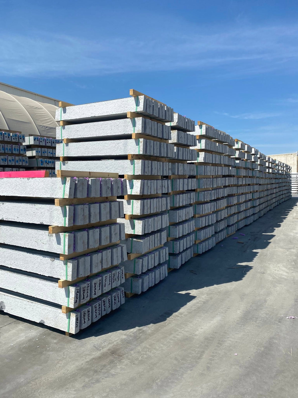 Bunnings Concrete Sleepers vs Specialist Supplier: Which Is Better for Your Retaining Wall?